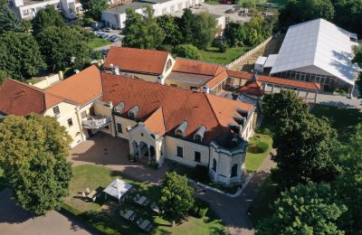 Villa padronale in vendita Jaslovské Bohunice, Regione di Trnava, Posizione dell'immobile